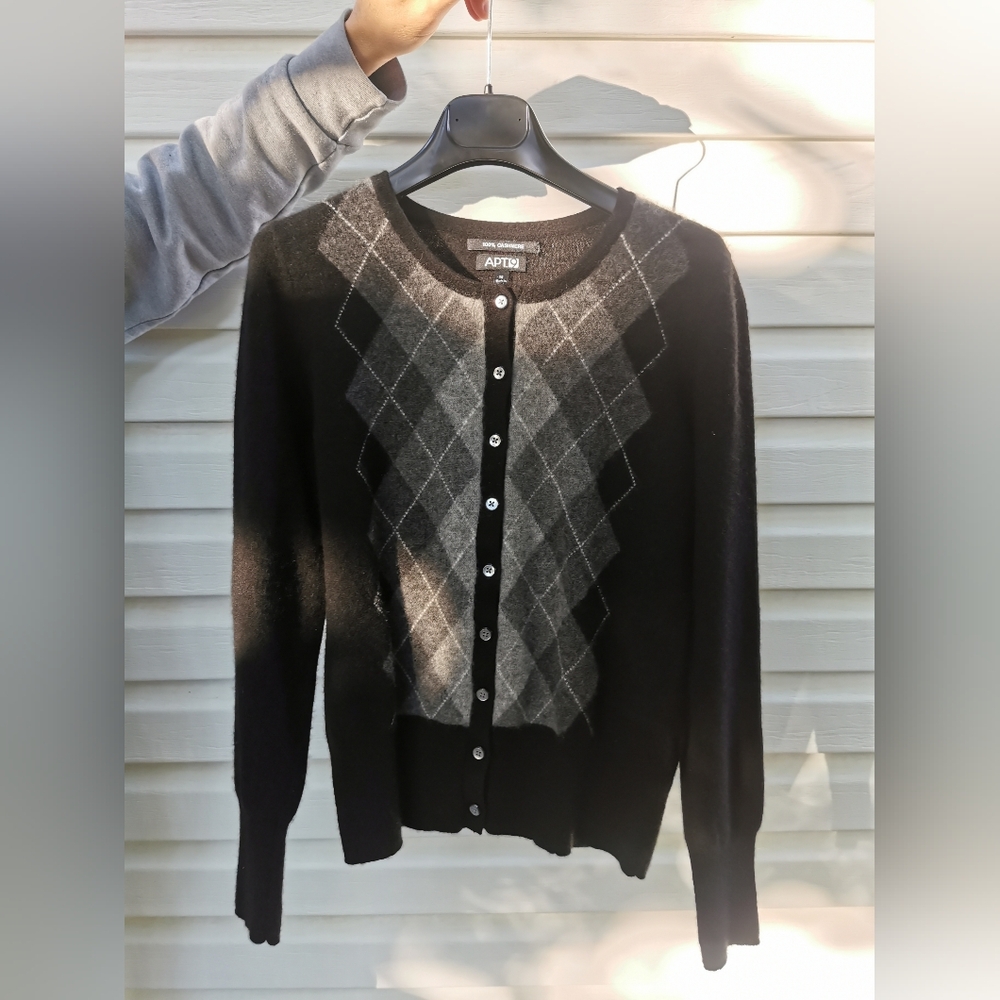 3/25$ Black and Gray Cashmere Cardigan